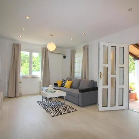 - Lavanda 2 * Poreč